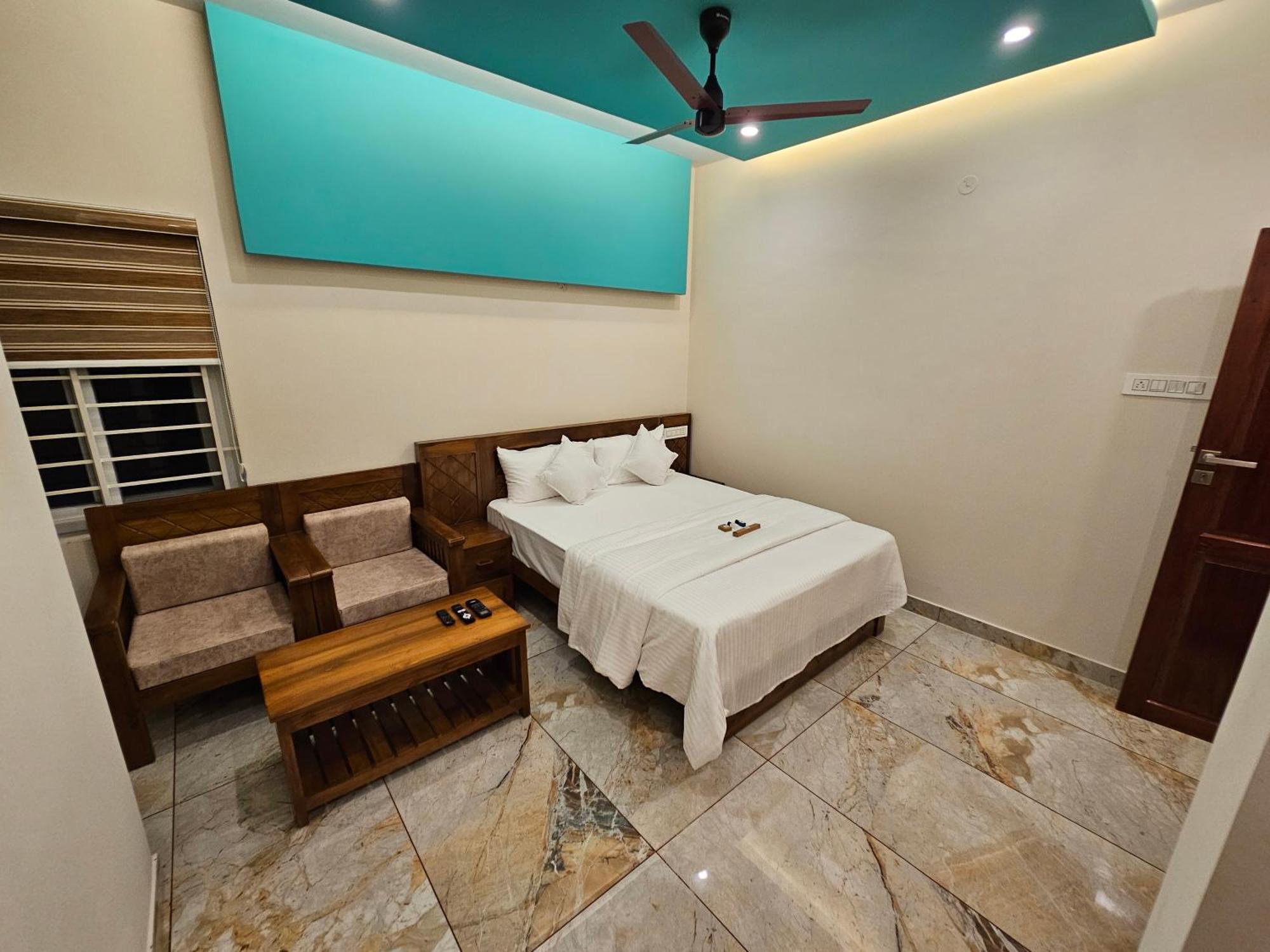 Apartment Olive Residence, Near Lakeshore Hospital *