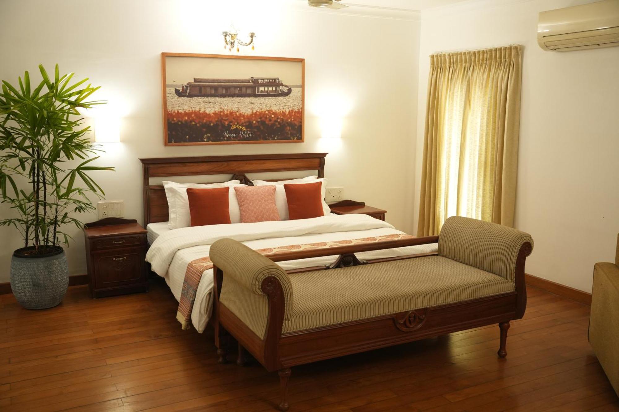 Observatory By Chakolas Pavilion Apartment Kochi
