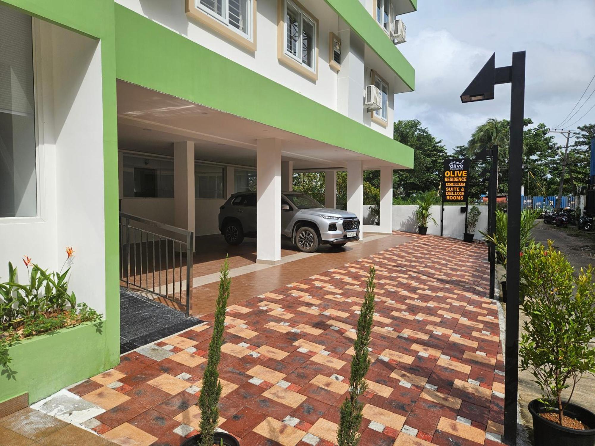 Olive Residence, Near Lakeshore Hospital * Kochi