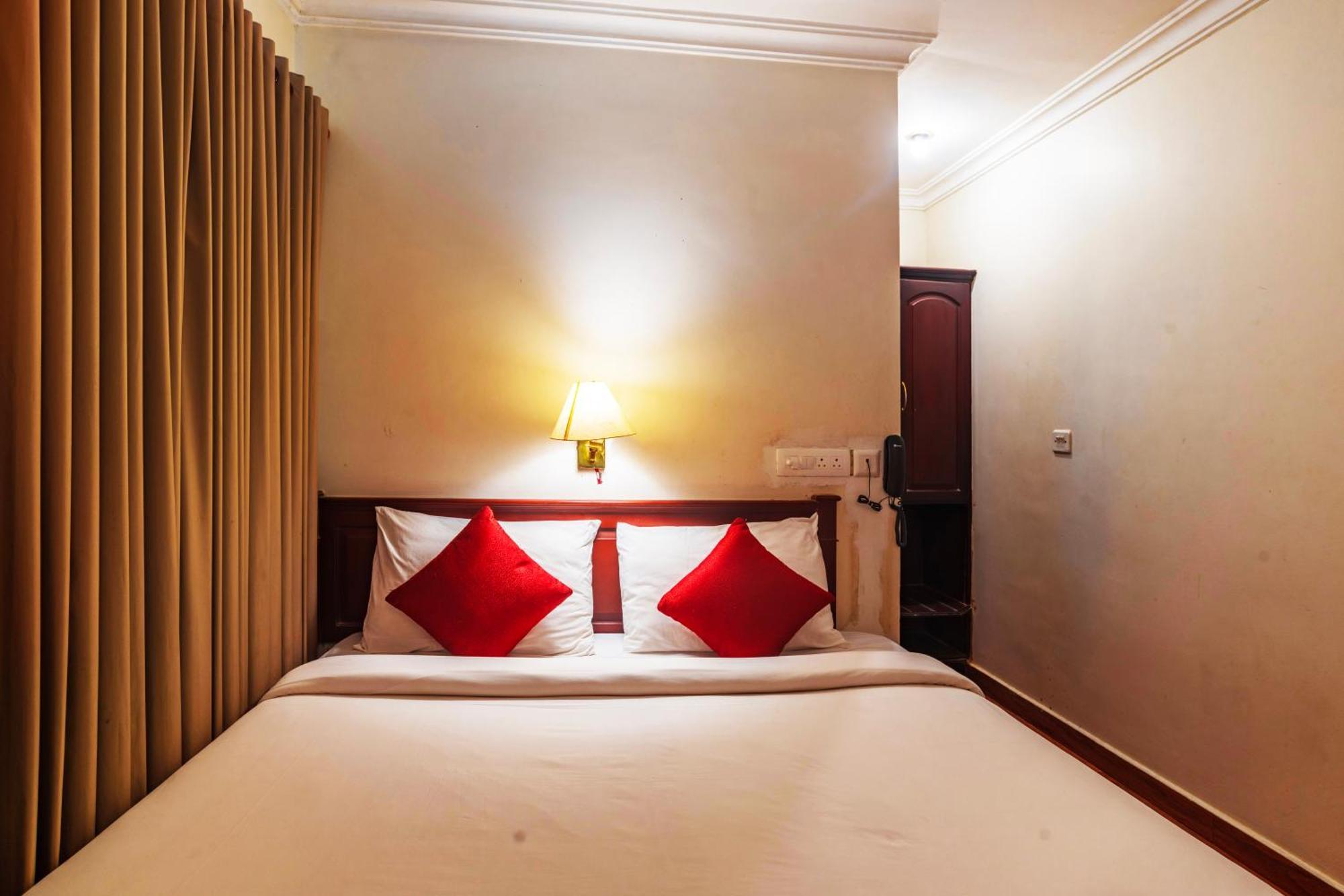 Archana Hotel