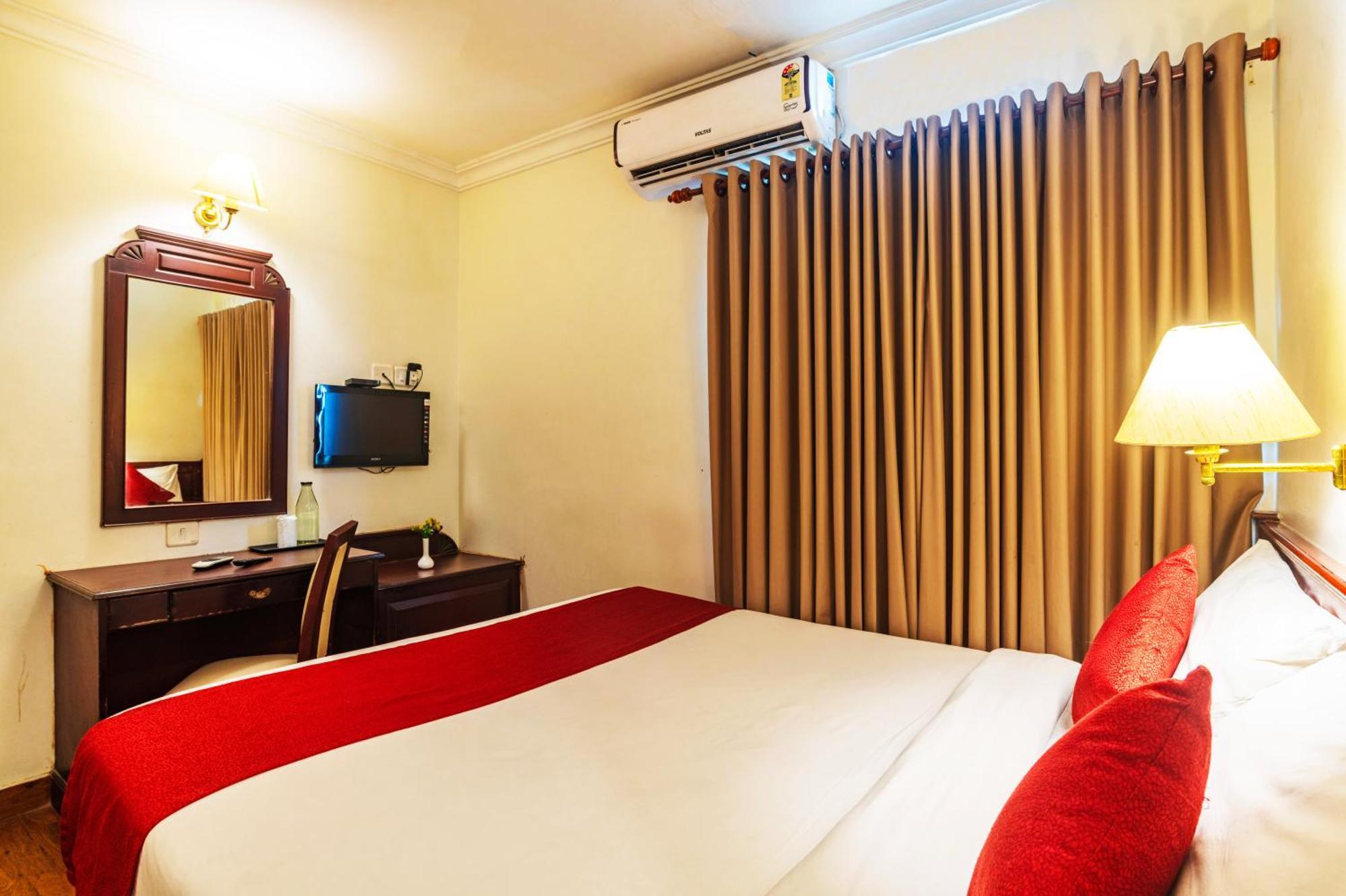 Archana Hotel 3*