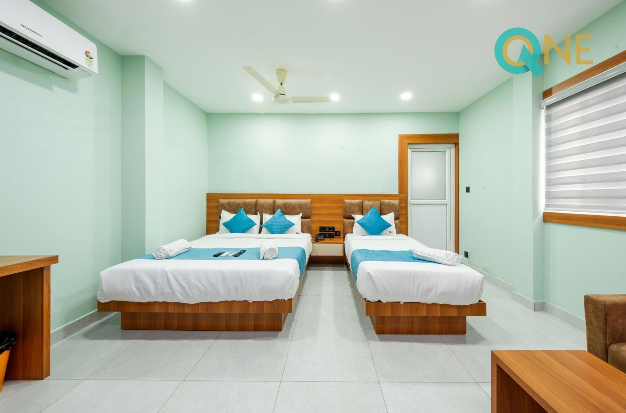 Hotel Q One Plaza Kochi