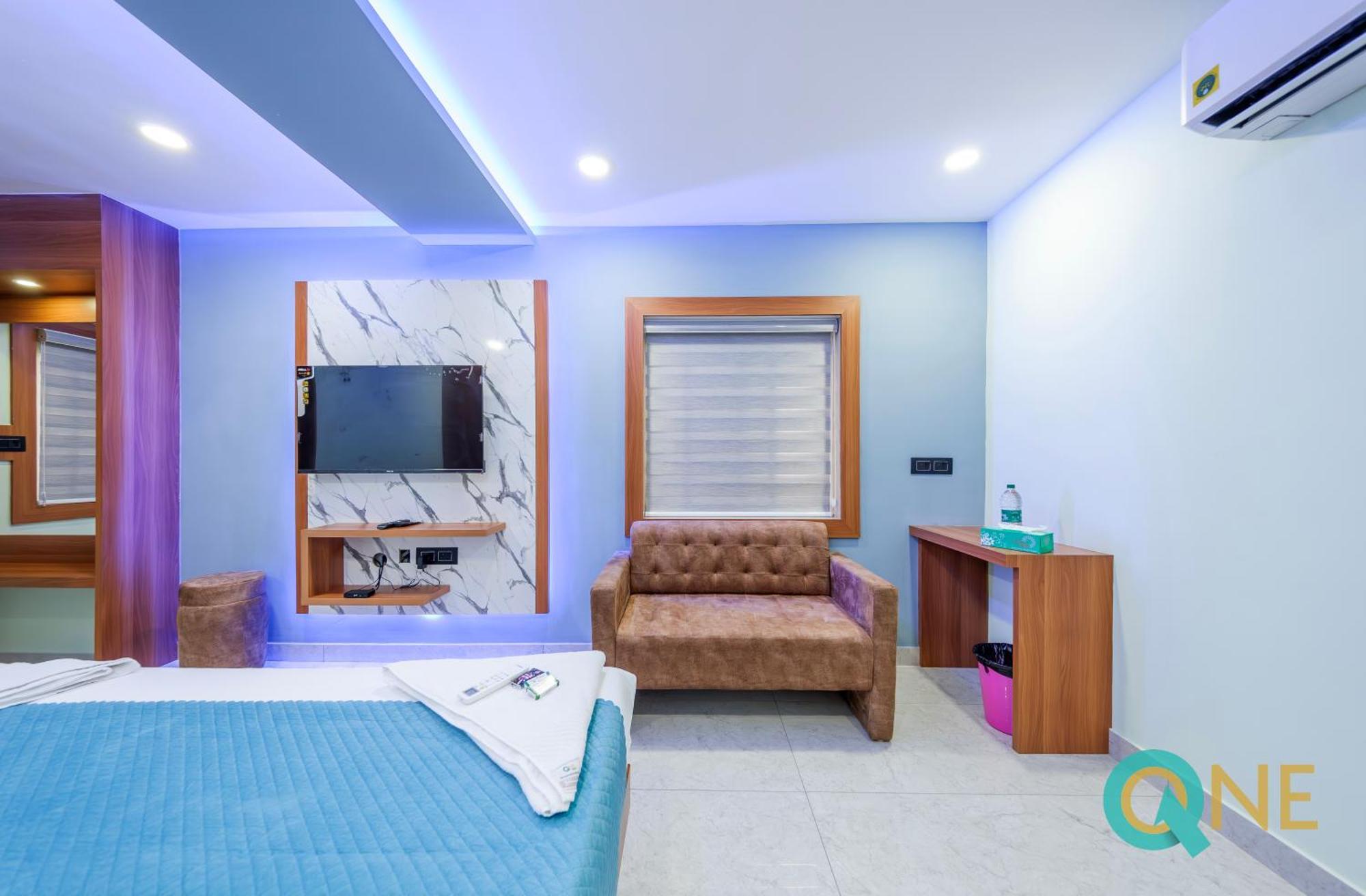 Q One Plaza 4* Kochi