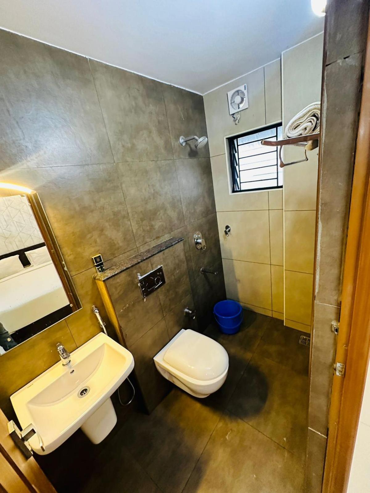Hotel Nujoom & 3*