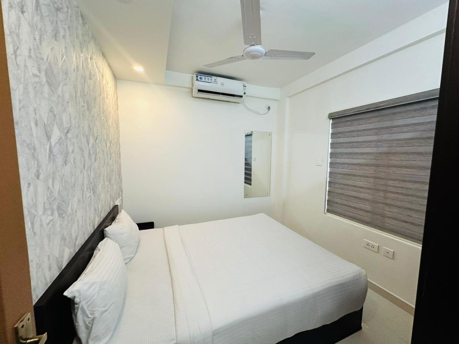 Nujoom & Hotel