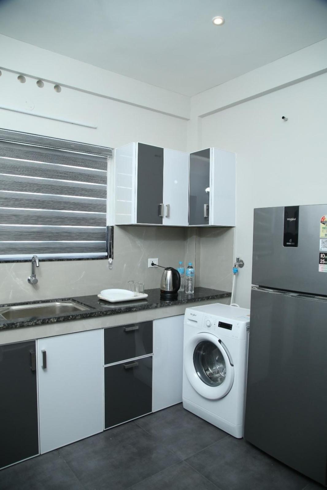 Apartment 88 Homes Near Lulu Mall