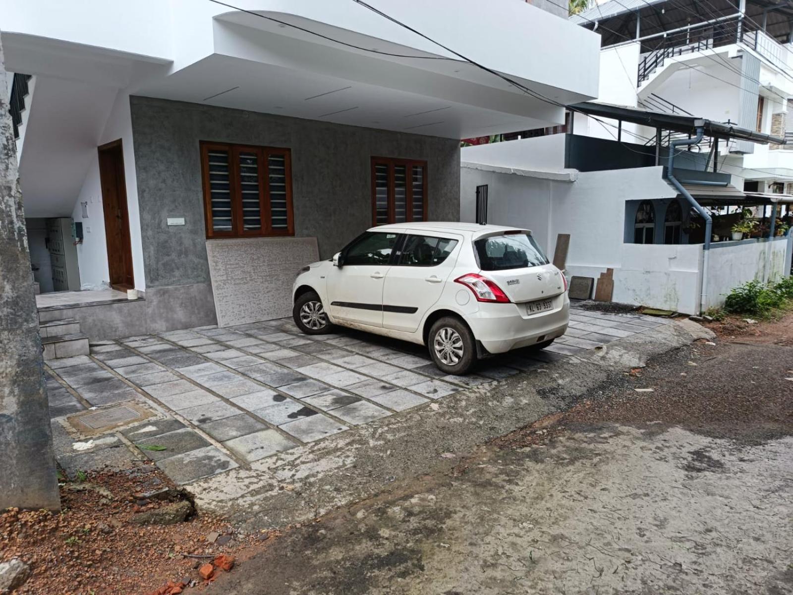 Salite Service Apartment