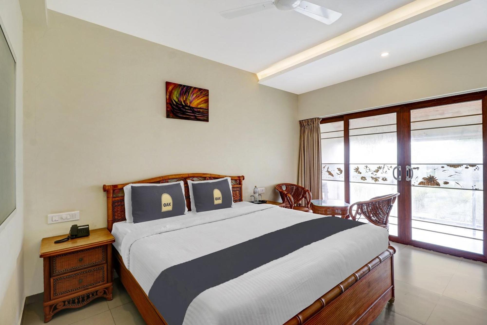 Townhouse Oak Edassery's Sealine 4*
