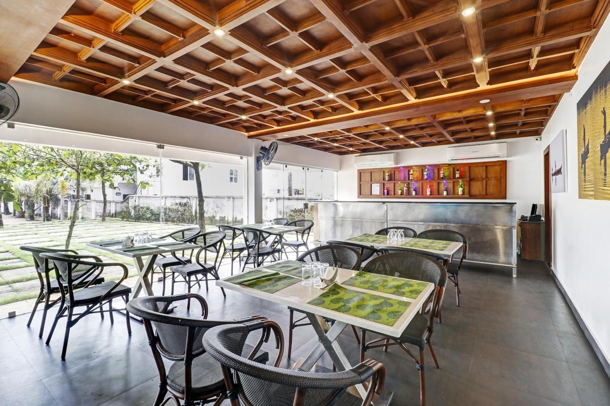 Townhouse Oak Edassery's Sealine Kochi