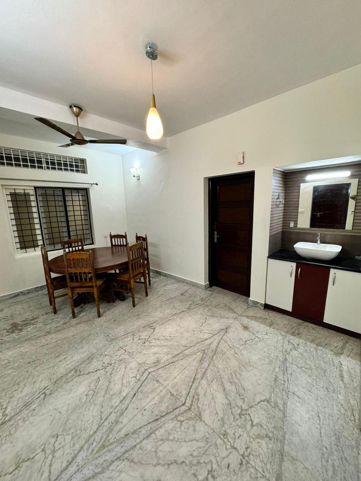 Sayyid Homes 3 Bhk Near Lulu Mall Apartment Kochi