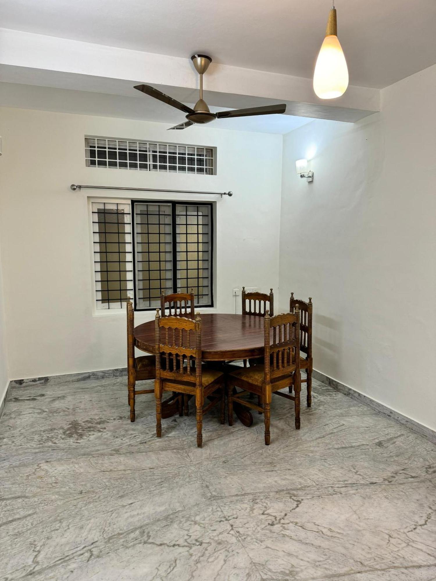 Sayyid Homes 3 Bhk Near Lulu Mall * Kochi