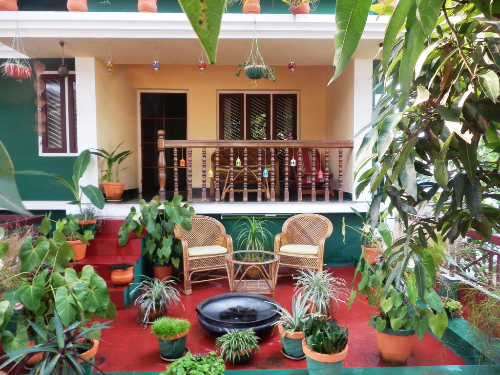 Green House Guest house *