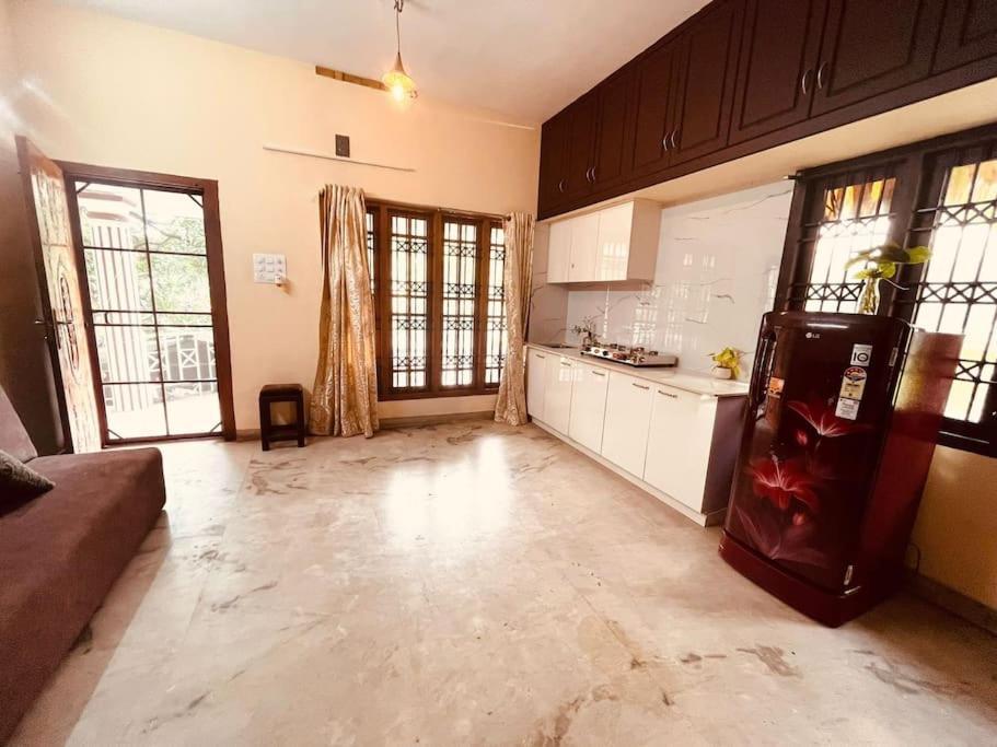 Cosy & Homely Full Holiday home Kochi