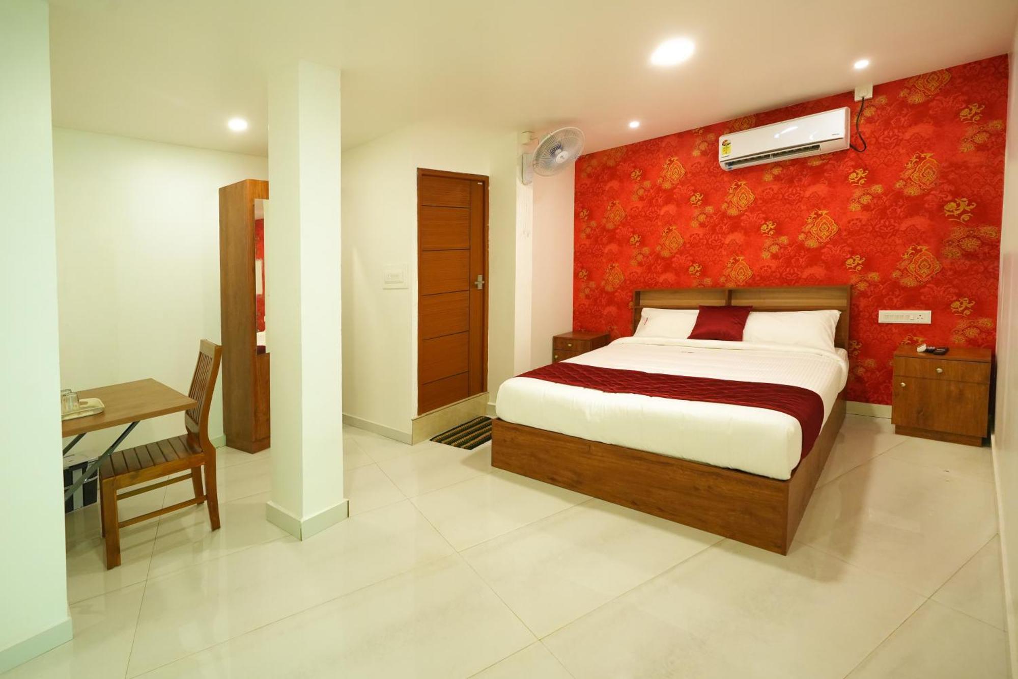 Amsher Suit Lulu Mall Road 3*