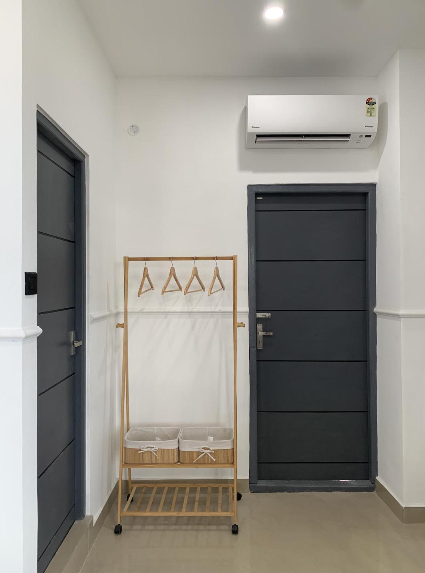 Boutique Room- Honda City-house Kochi