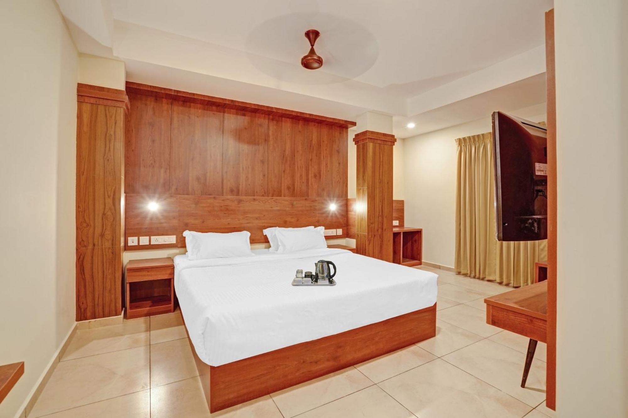 Super Townhouse Edasserys Sea Pearl 4* Kochi