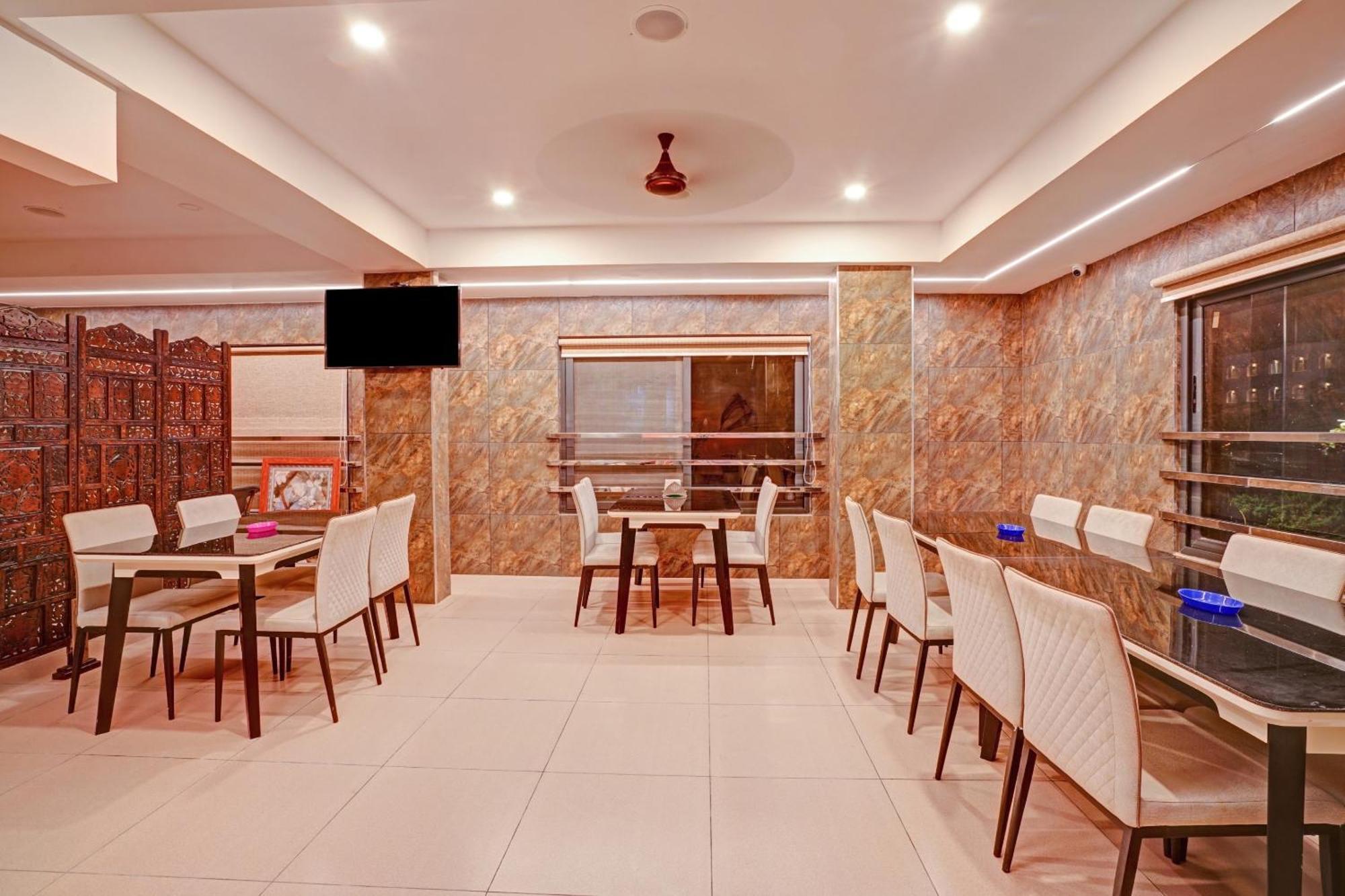 Super Townhouse Edasserys Sea Pearl Hotel 4*