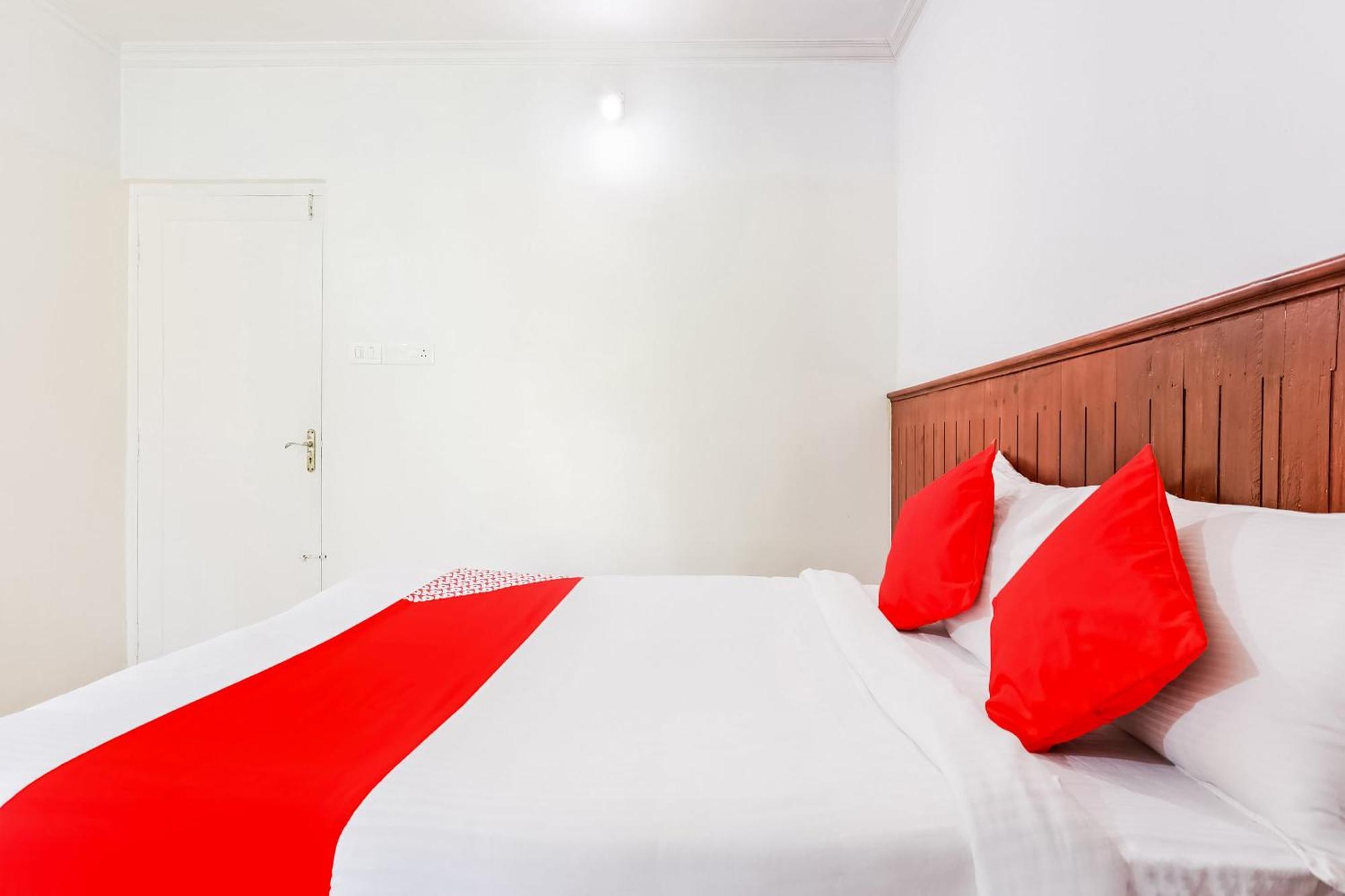 O Oval Retreat Hotel