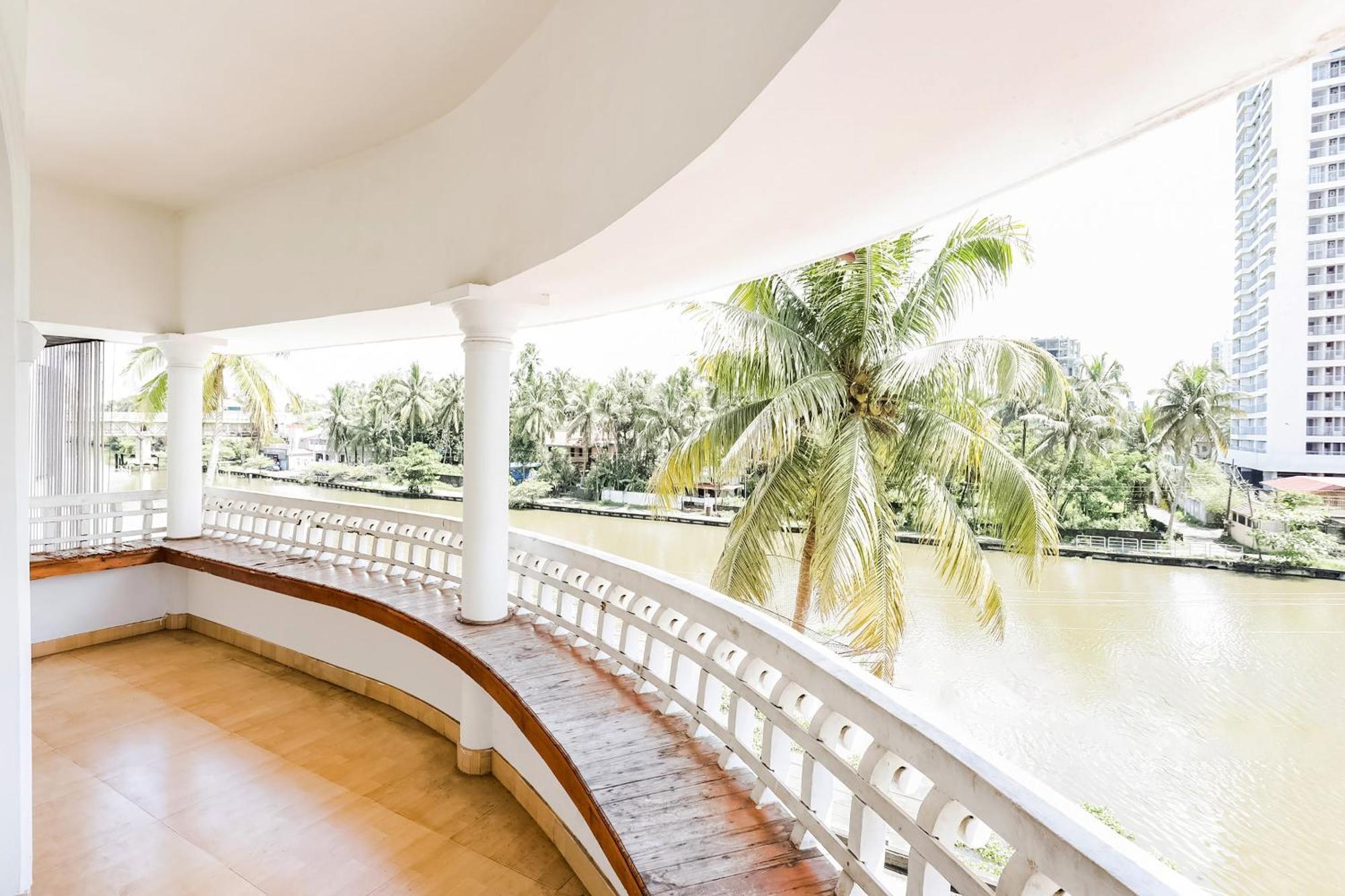 O Oval Retreat Kochi