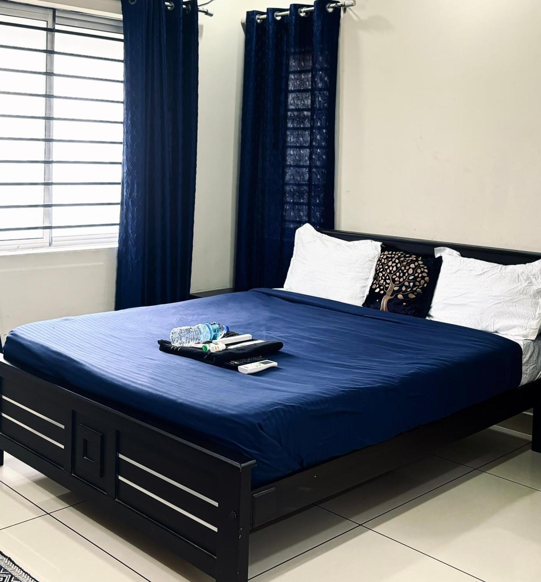 Uniro & Packages Hotel Kochi