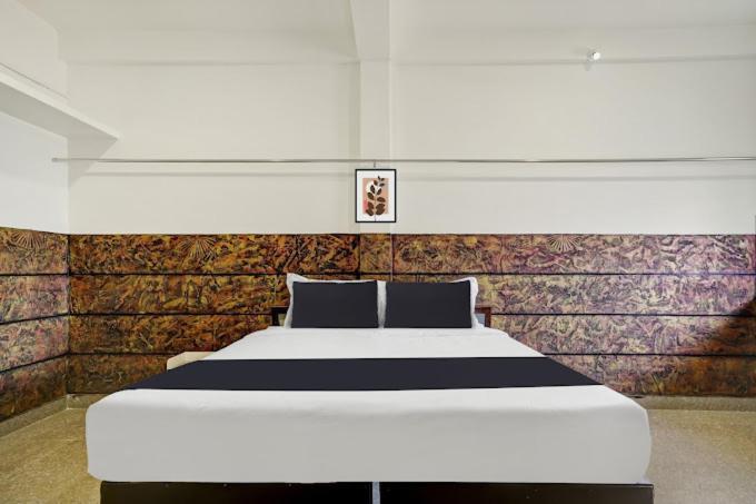 Hotel Pk Residency