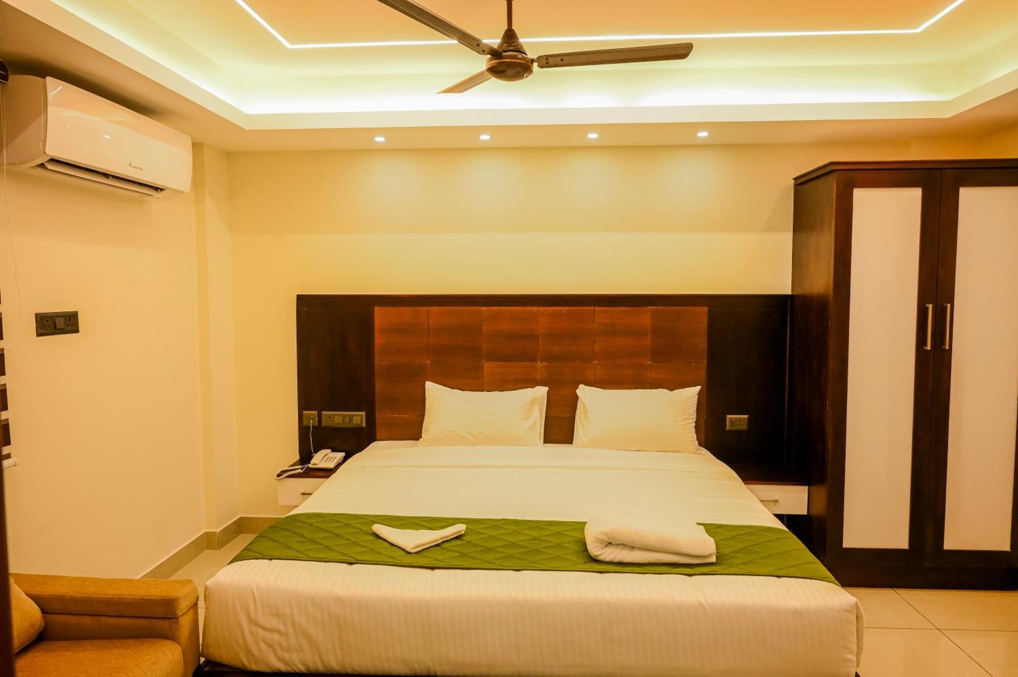 Manhas Olympus Hotel *