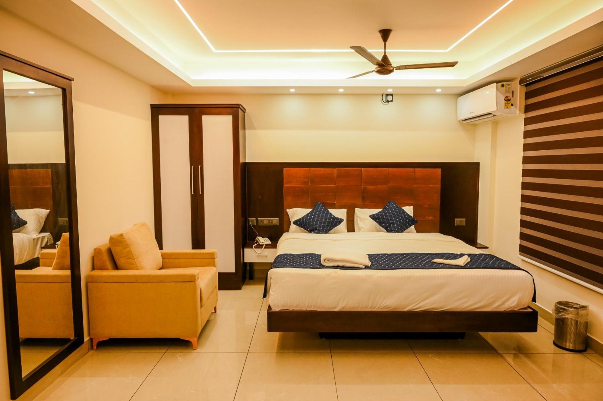 Manhas Olympus Kochi
