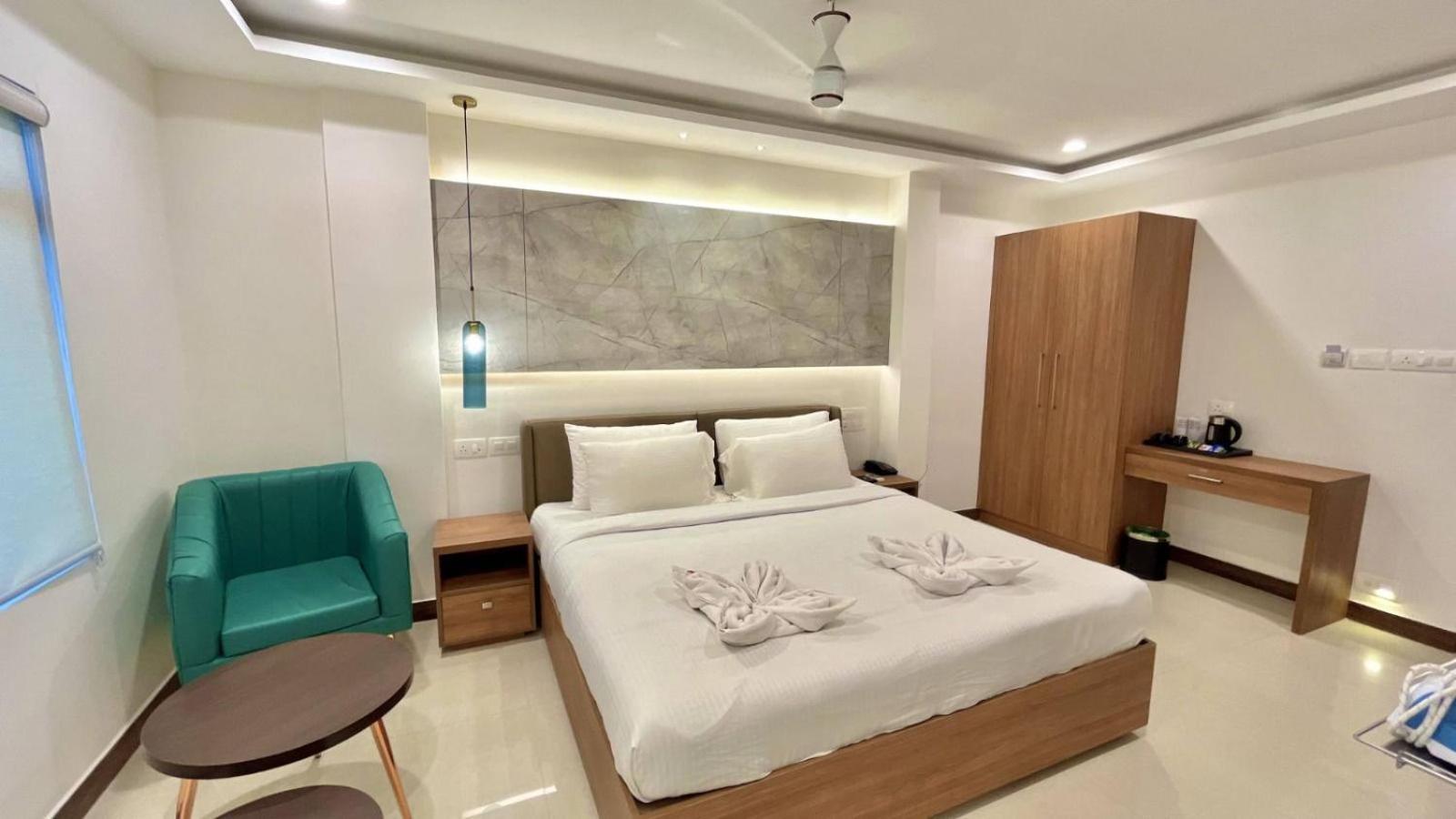 Pearl Palace Kochi
