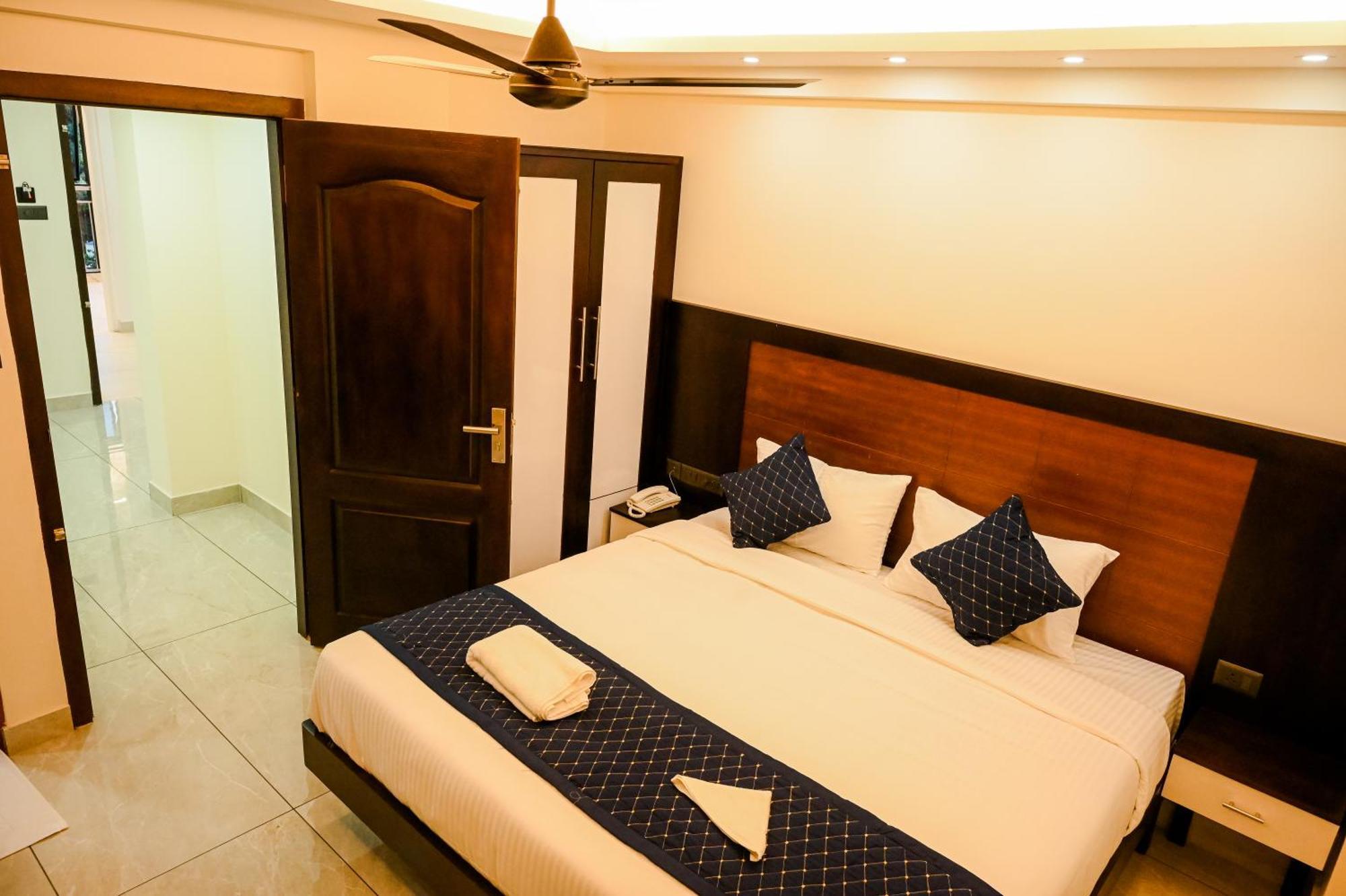 Manhas Olympus Kochi