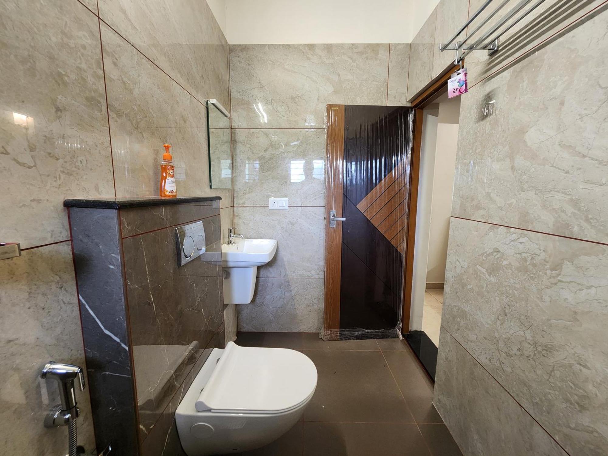 Apartment Reymah Homes Family Bookings Only *