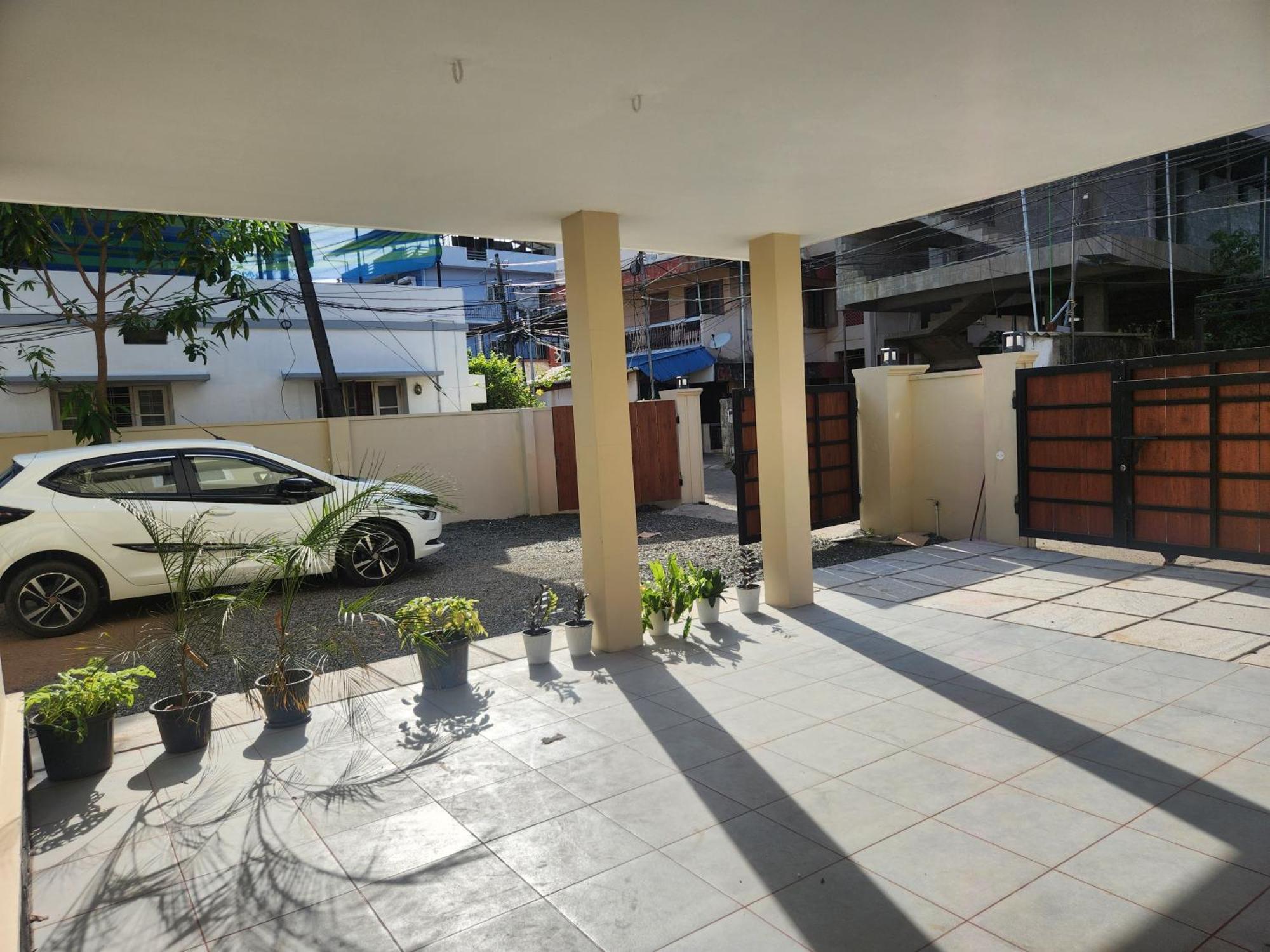Apartment Reymah Homes Family Bookings Only