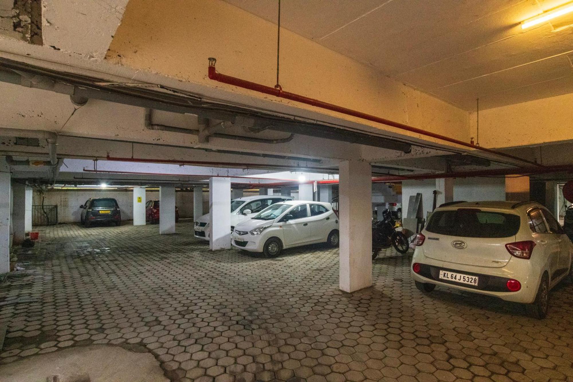 Sancta Maria Airport Hotel *