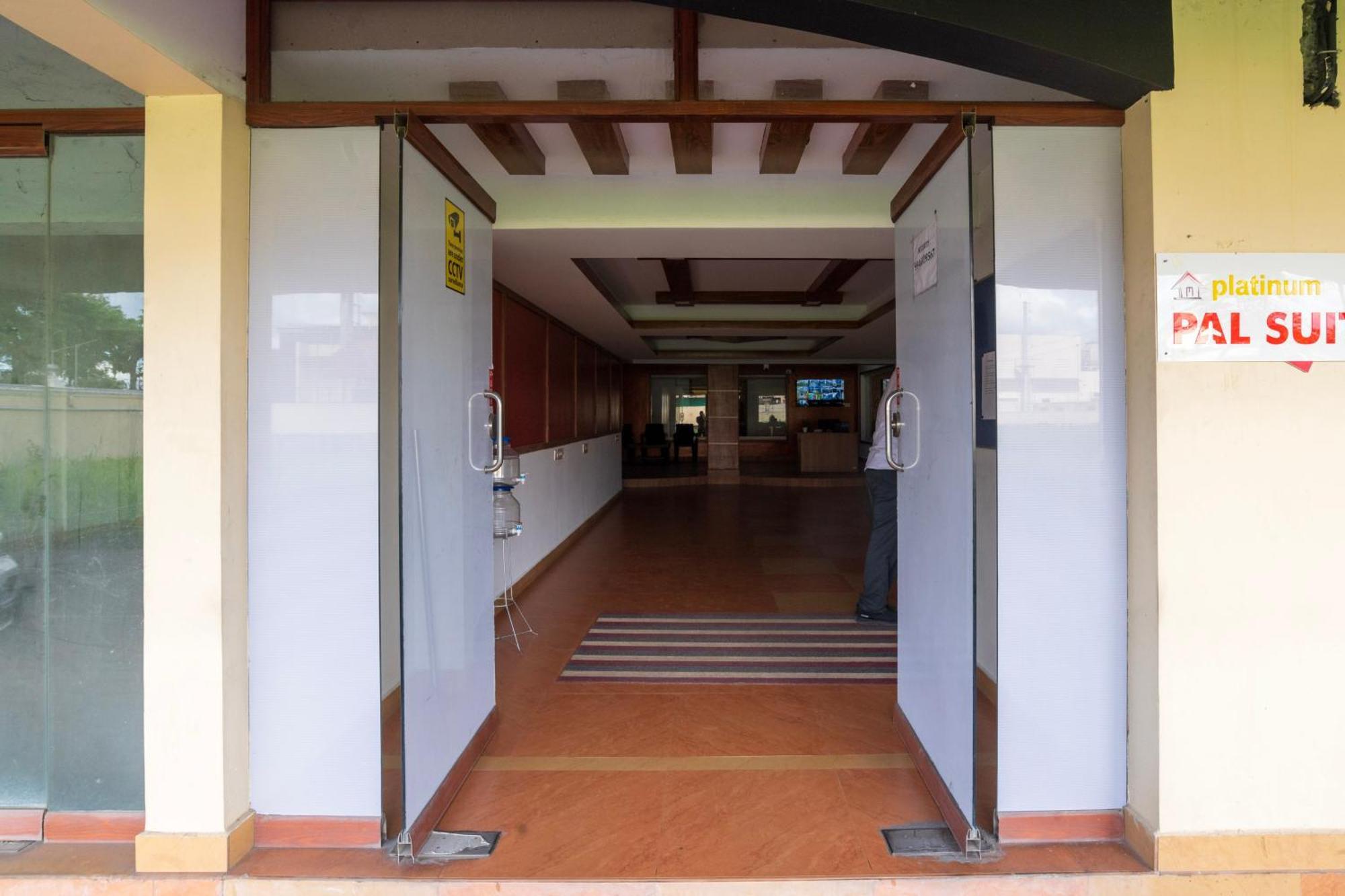 Sancta Maria Airport