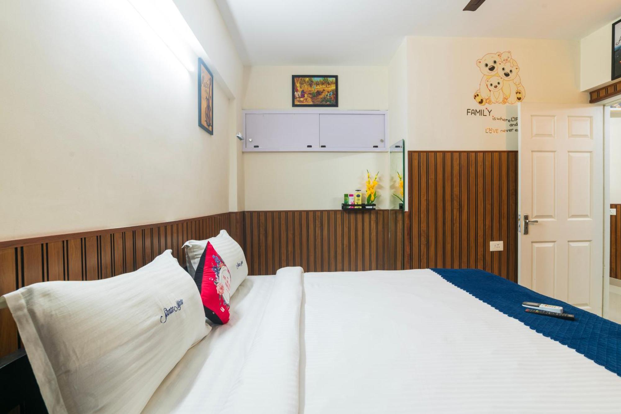 Sancta Maria Airport Hotel *