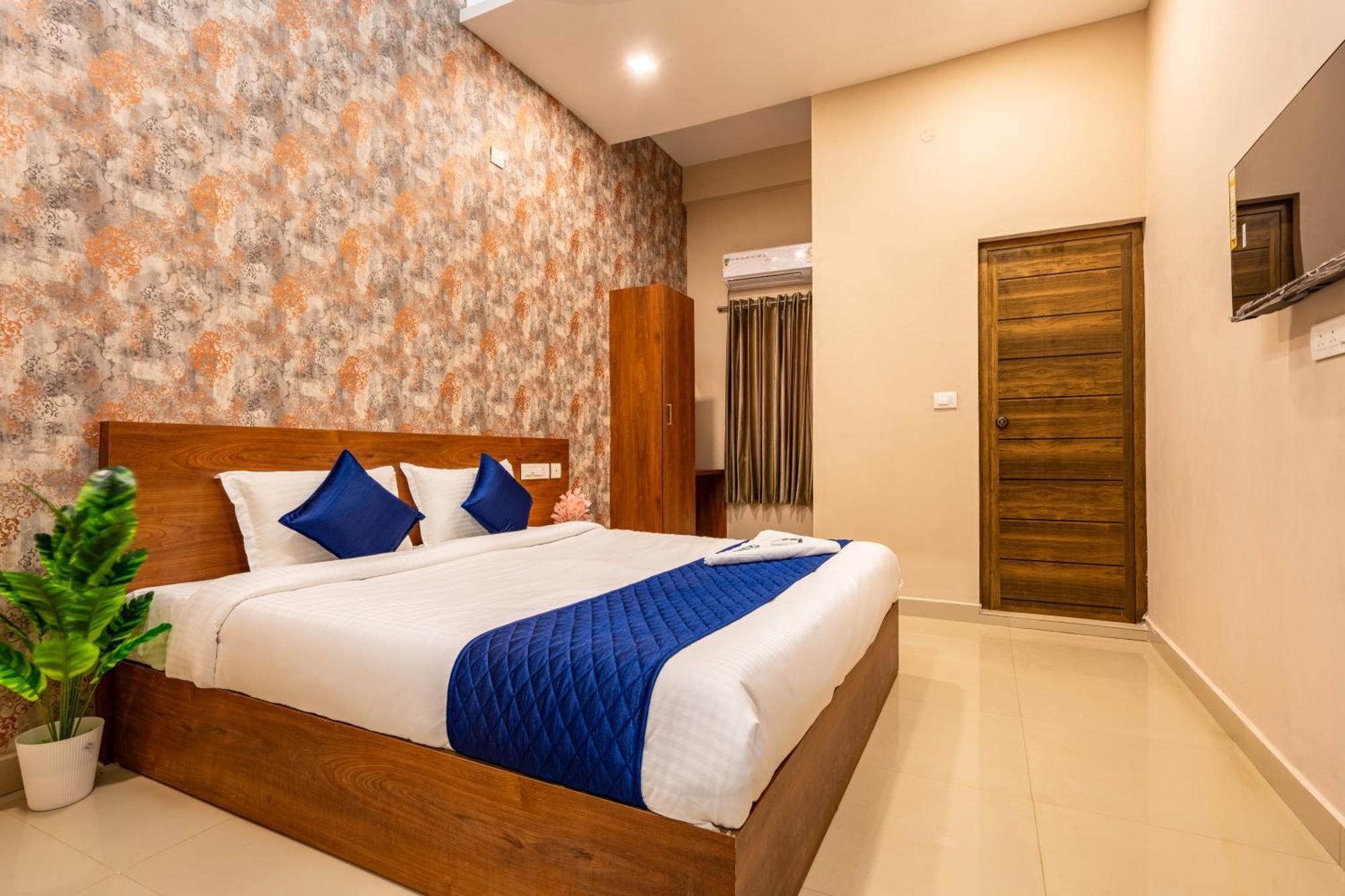 Yaad Residency Hotel Kochi