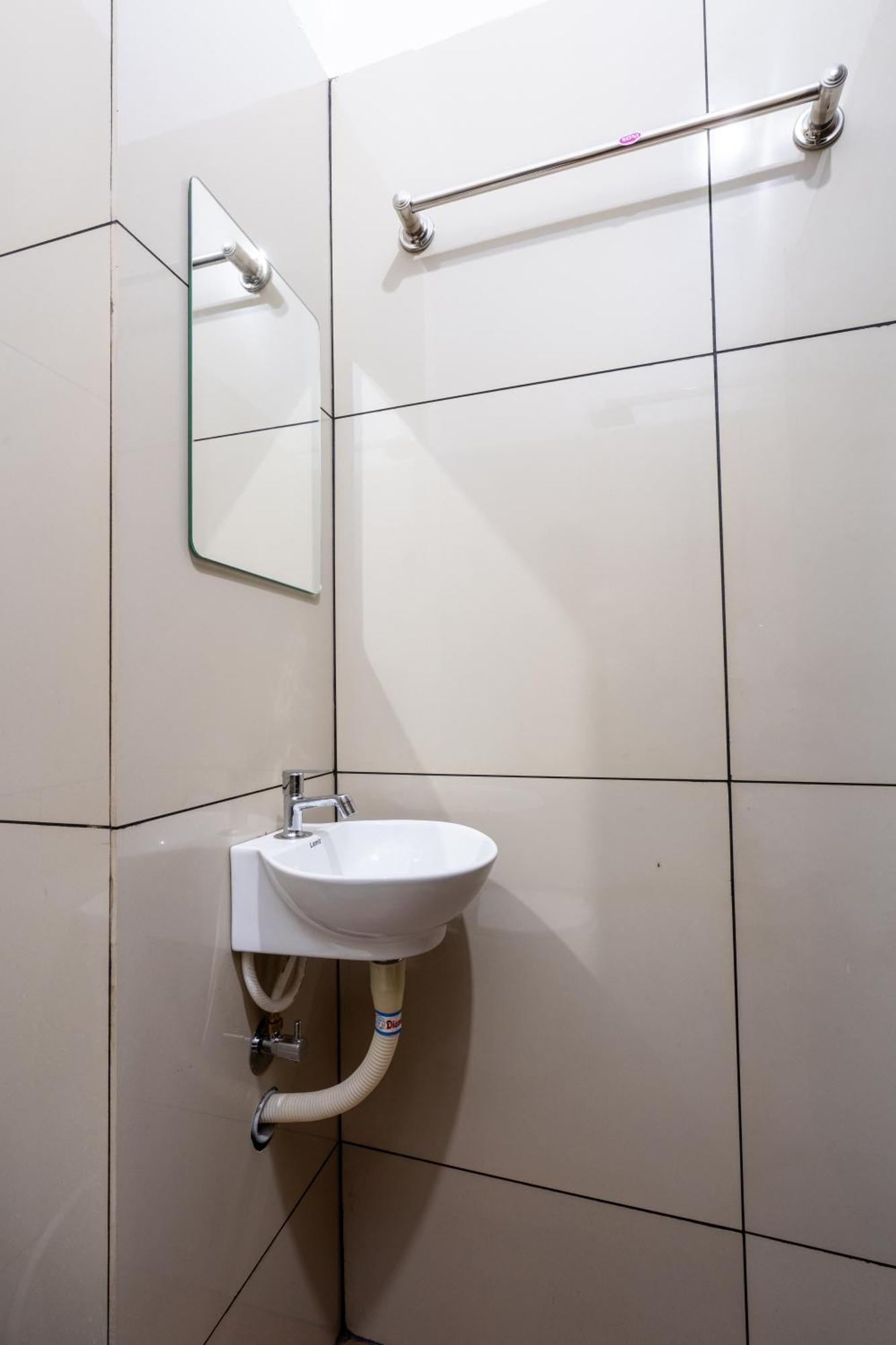 Yaad Residency Hotel Kochi