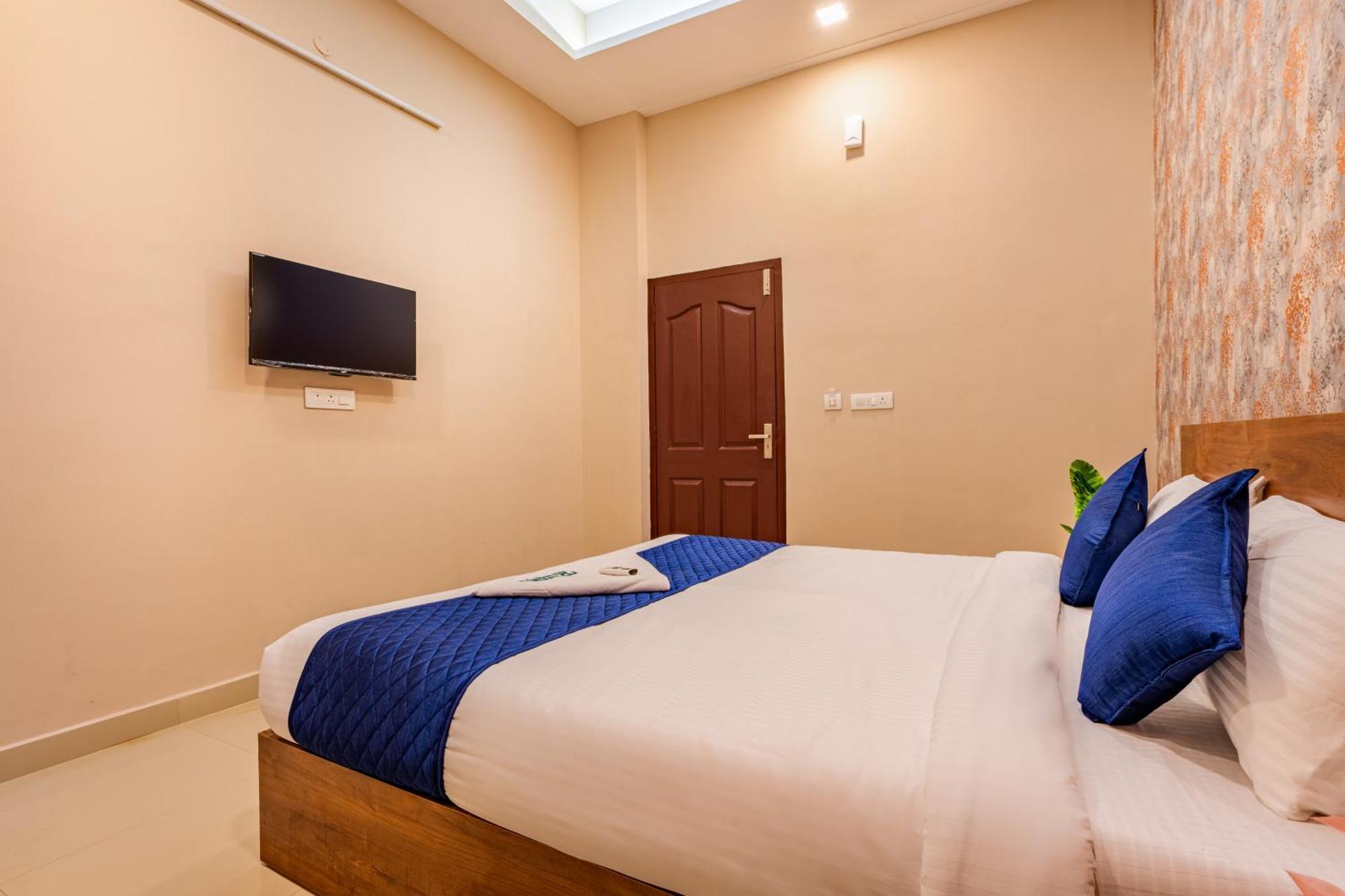 Yaad Residency Hotel 2*