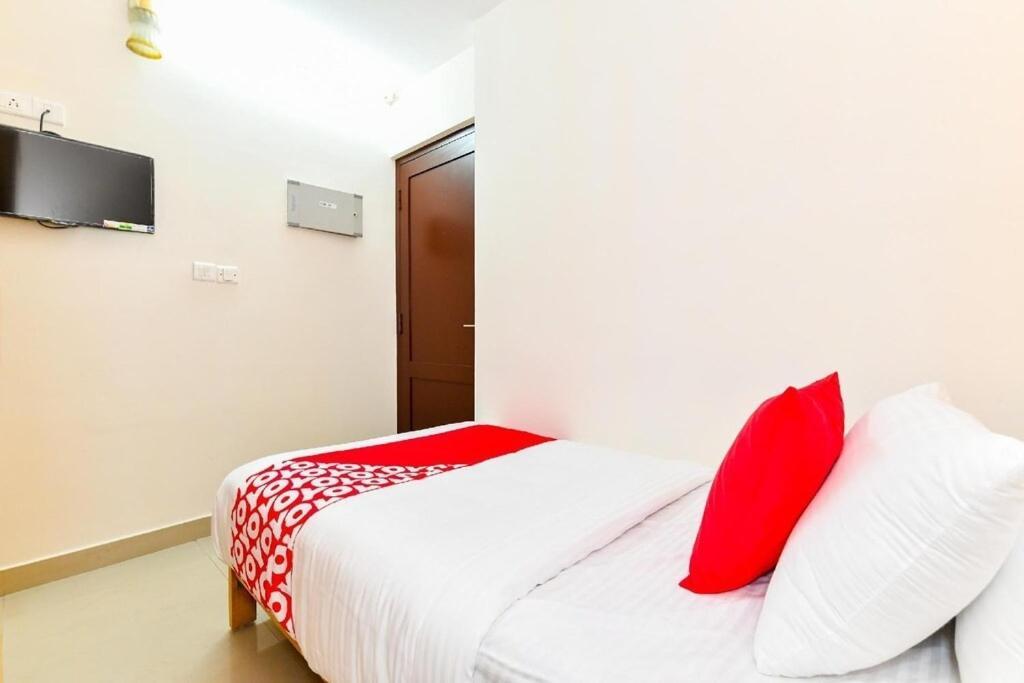 Hotel Tri-star Residency Kochi