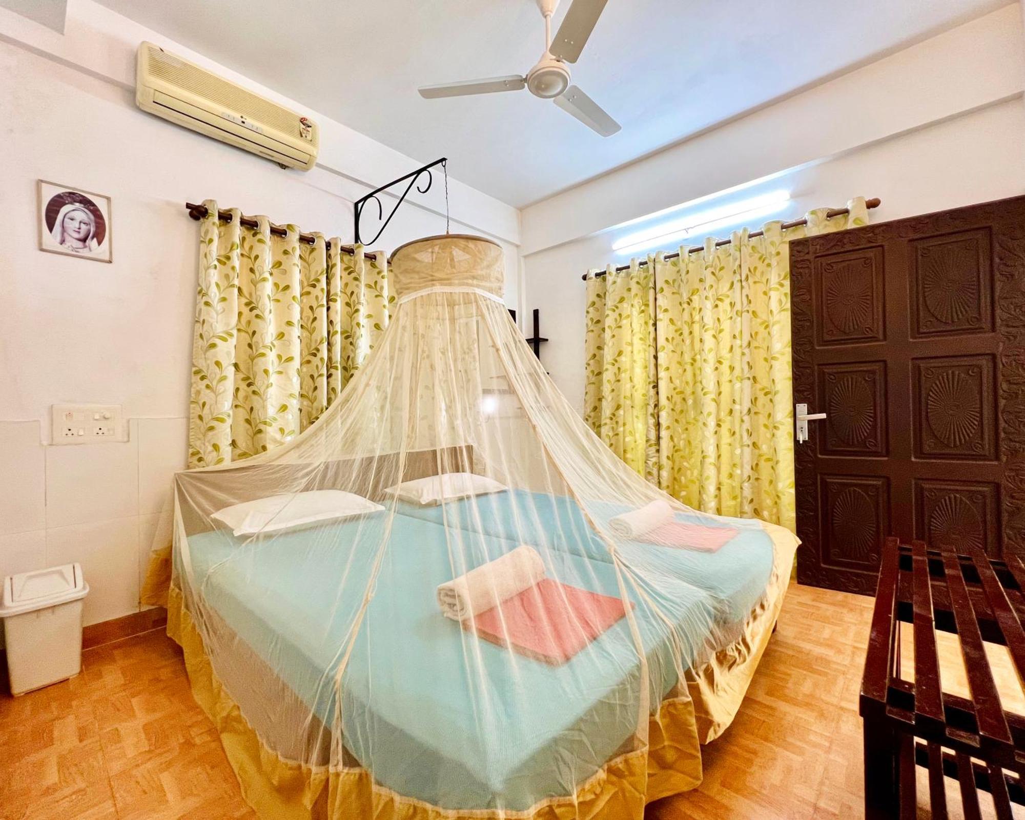 Reds Residency - Homestay Kochi