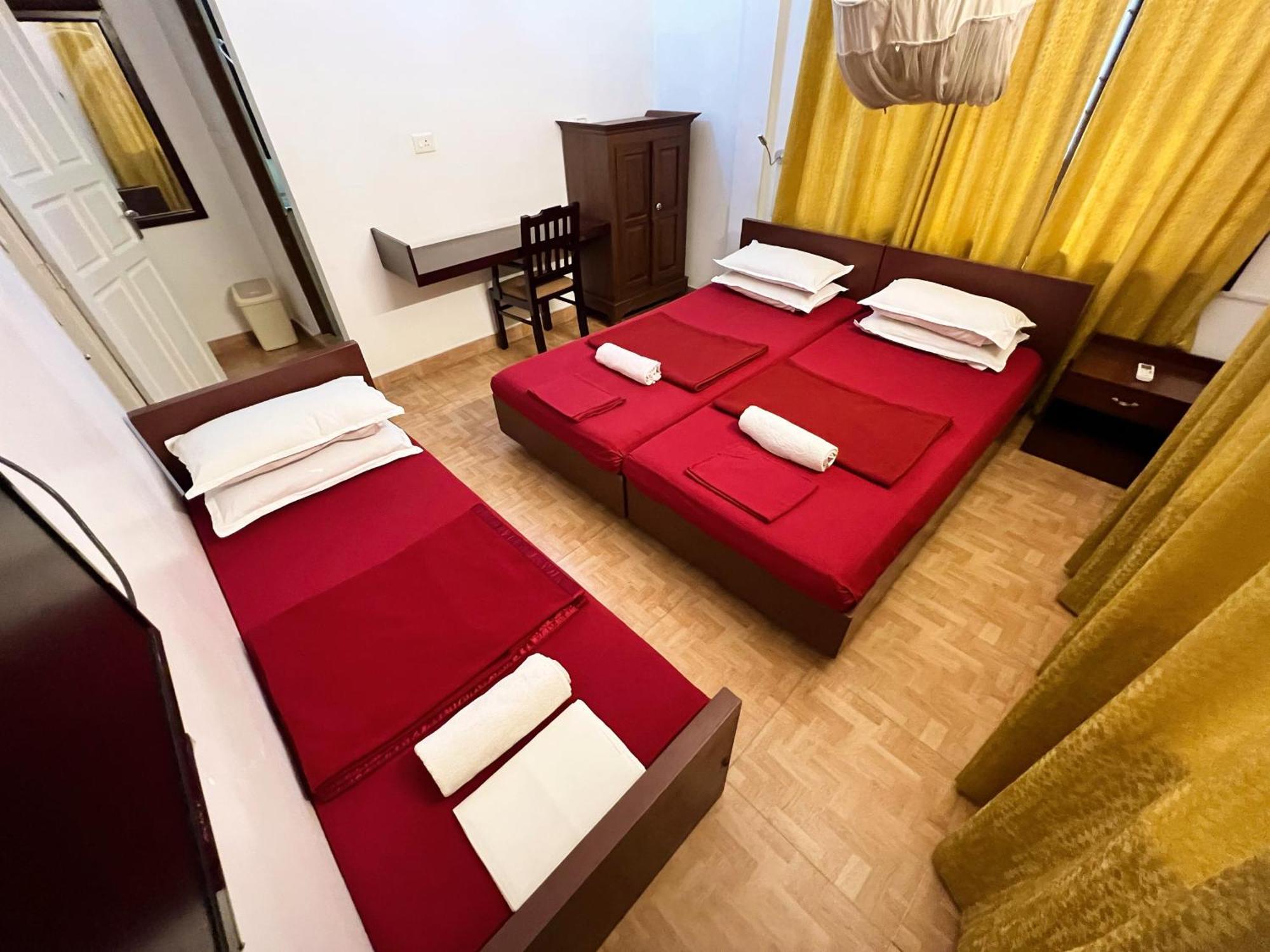 Homestay Reds Residency -
