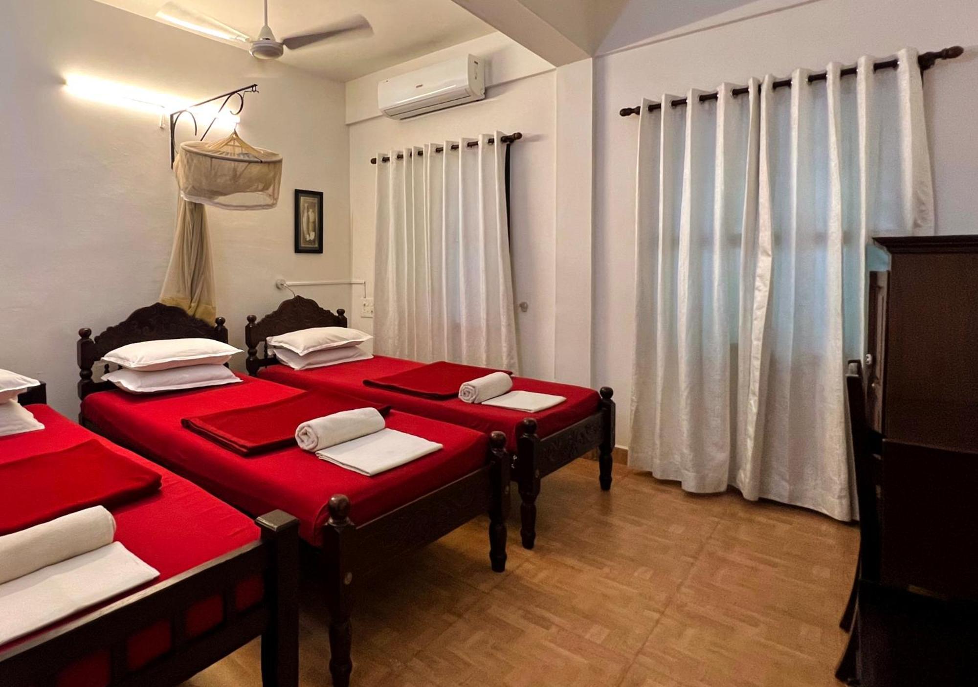 Homestay Reds Residency -