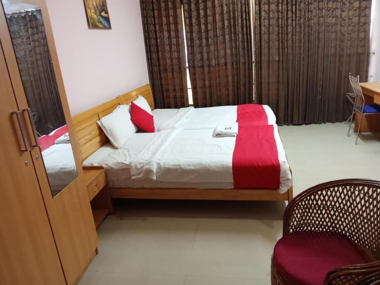Hotel Tri-star Regency Kochi