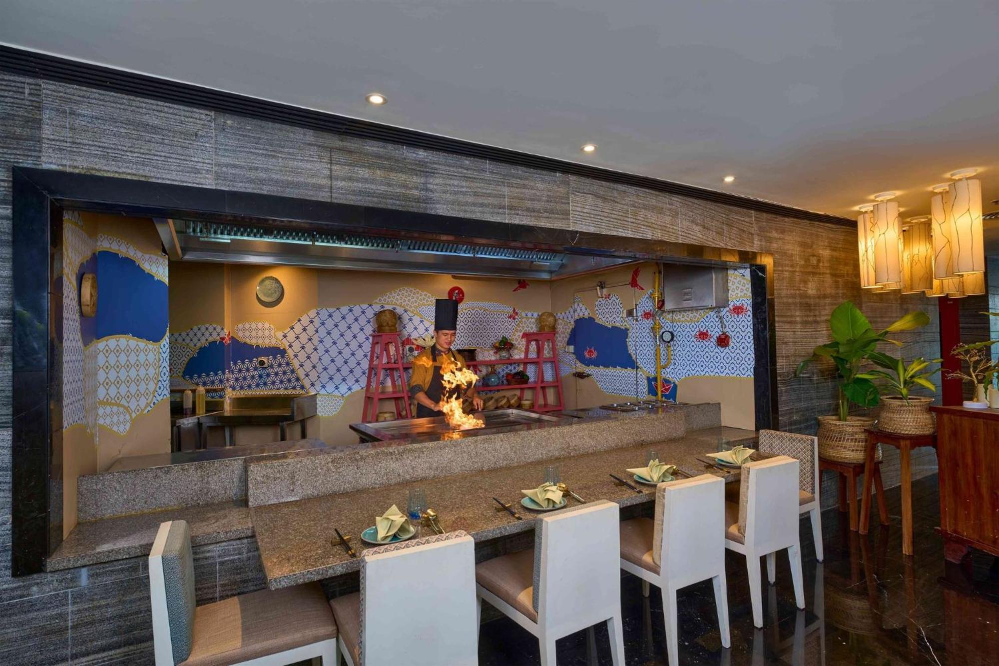 Crowne Plaza By Ihg Hotel 5*