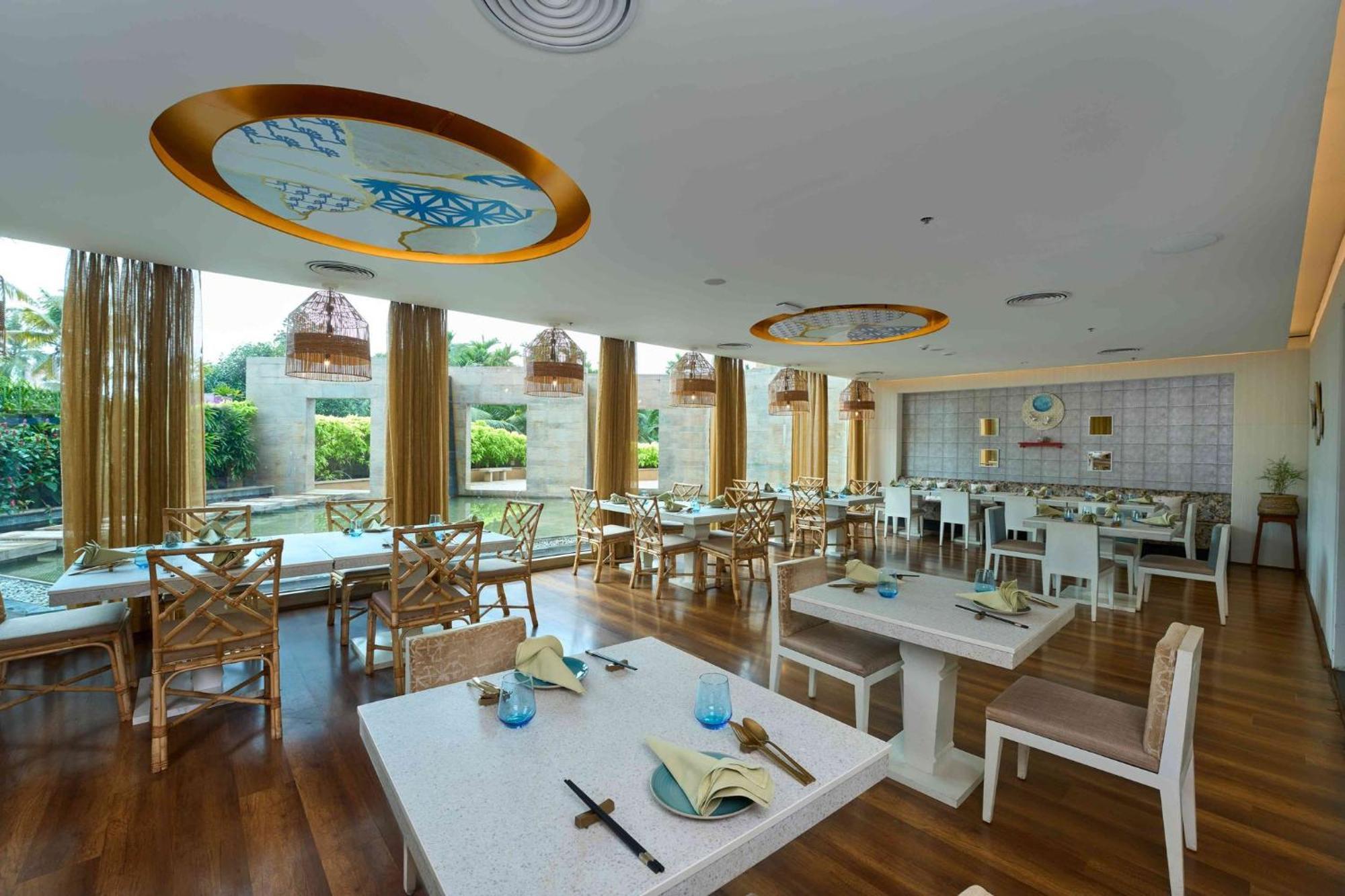Crowne Plaza By Ihg 5*