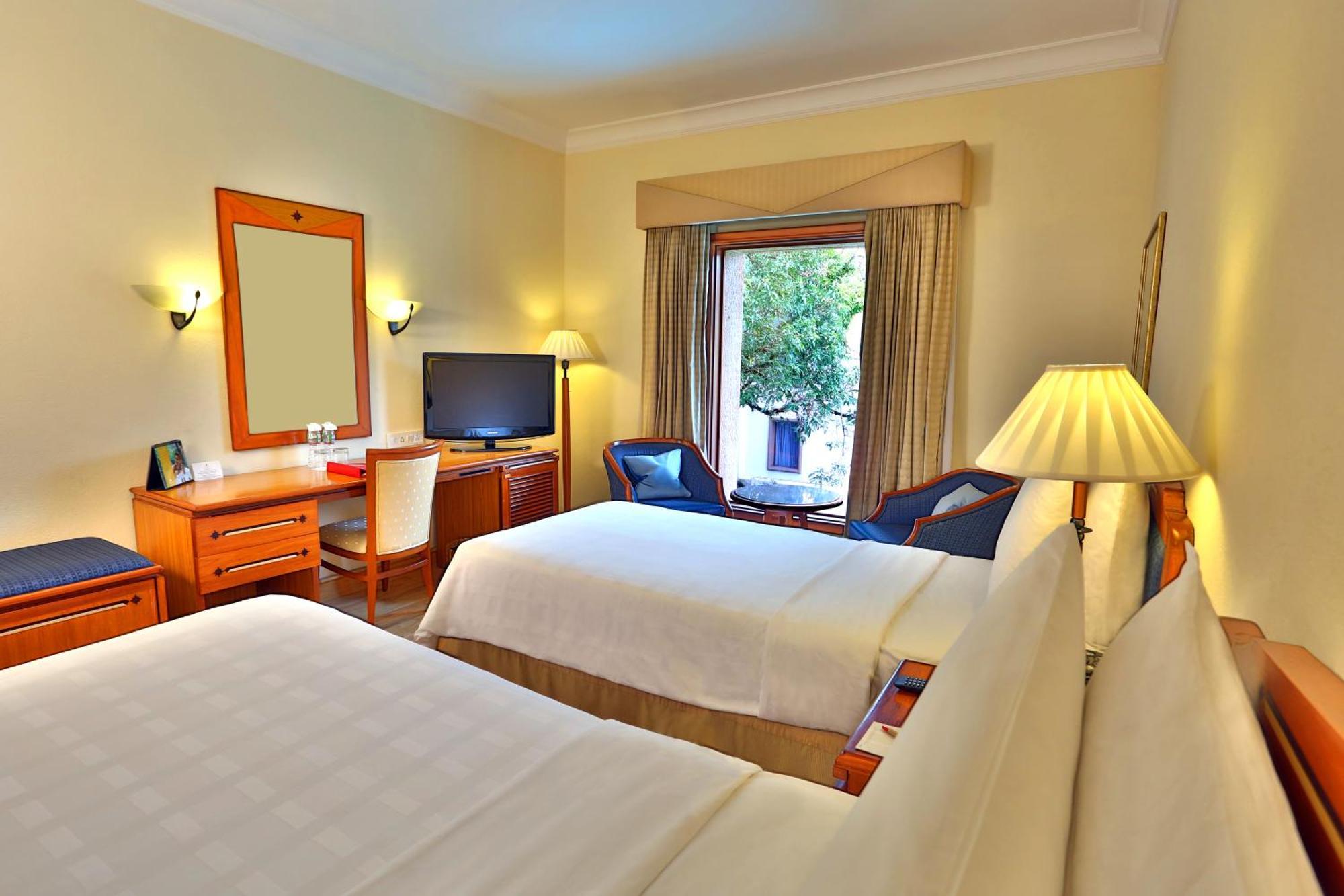 The Fern-an Ecotel Hotel, Hotel 5*