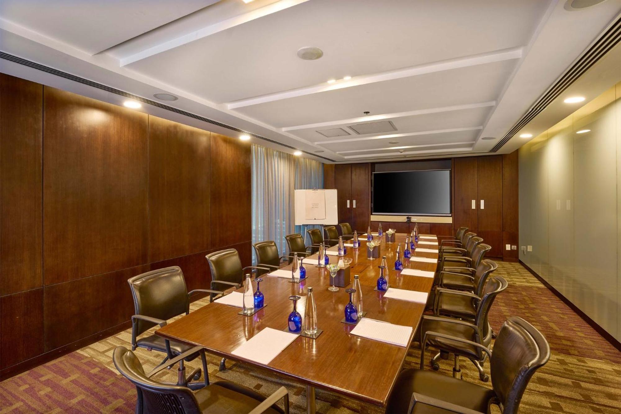 Crowne Plaza By Ihg Hotel Kochi