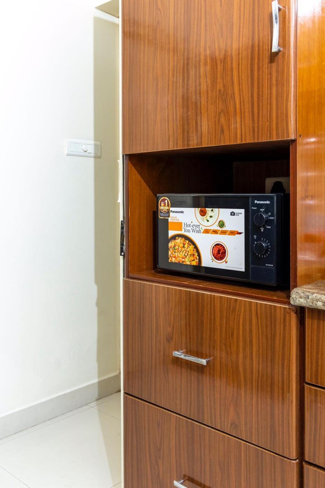 - Serviced In Marine Drive With Garden View - Ernakulam *