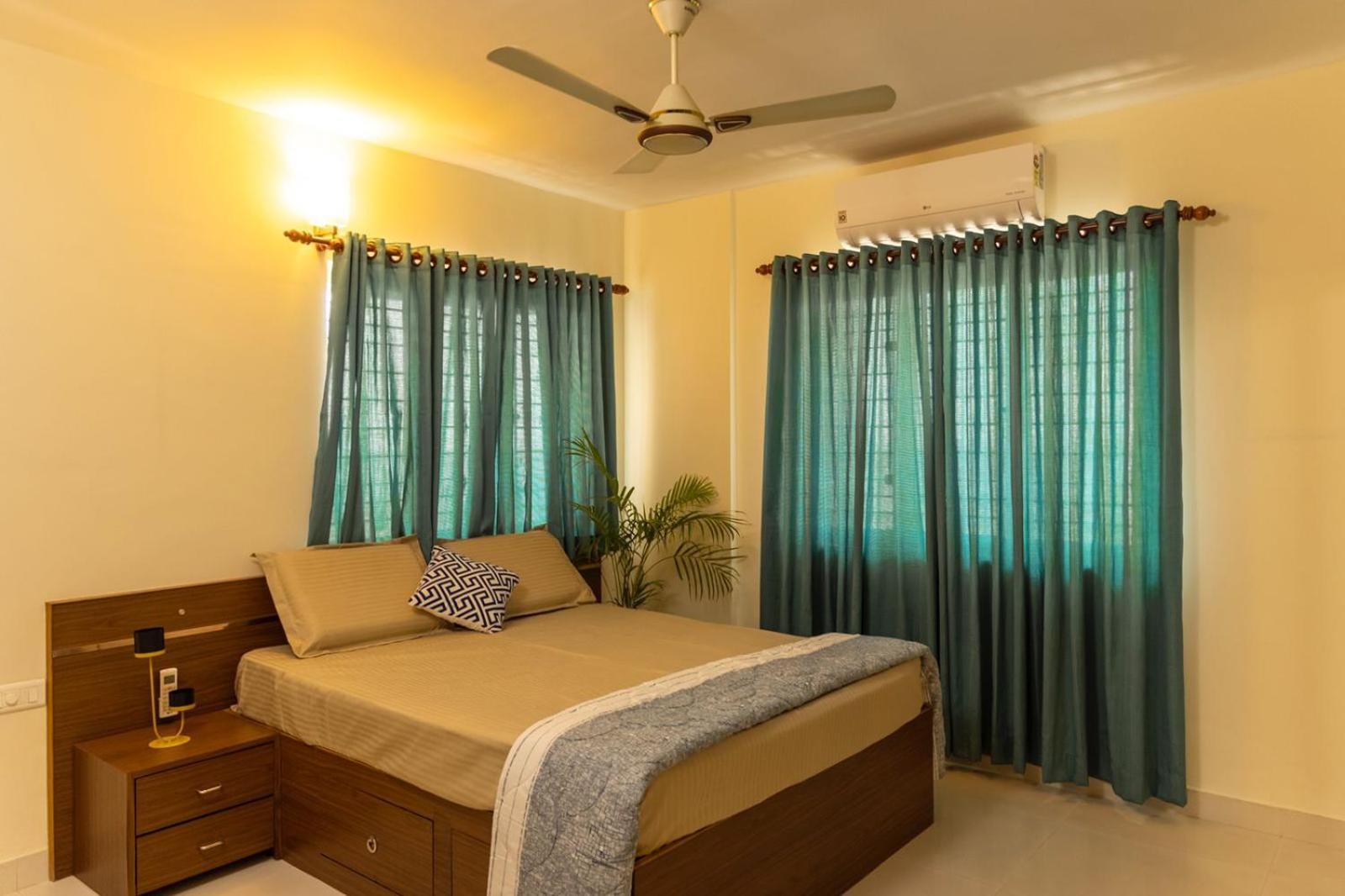 Apartment - Serviced In Marine Drive With Garden View - Ernakulam *