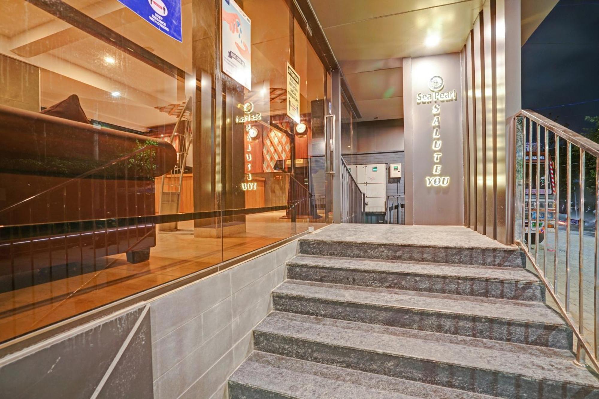 Hotel Super Townhouse Edasserys Sea Pearl Kochi