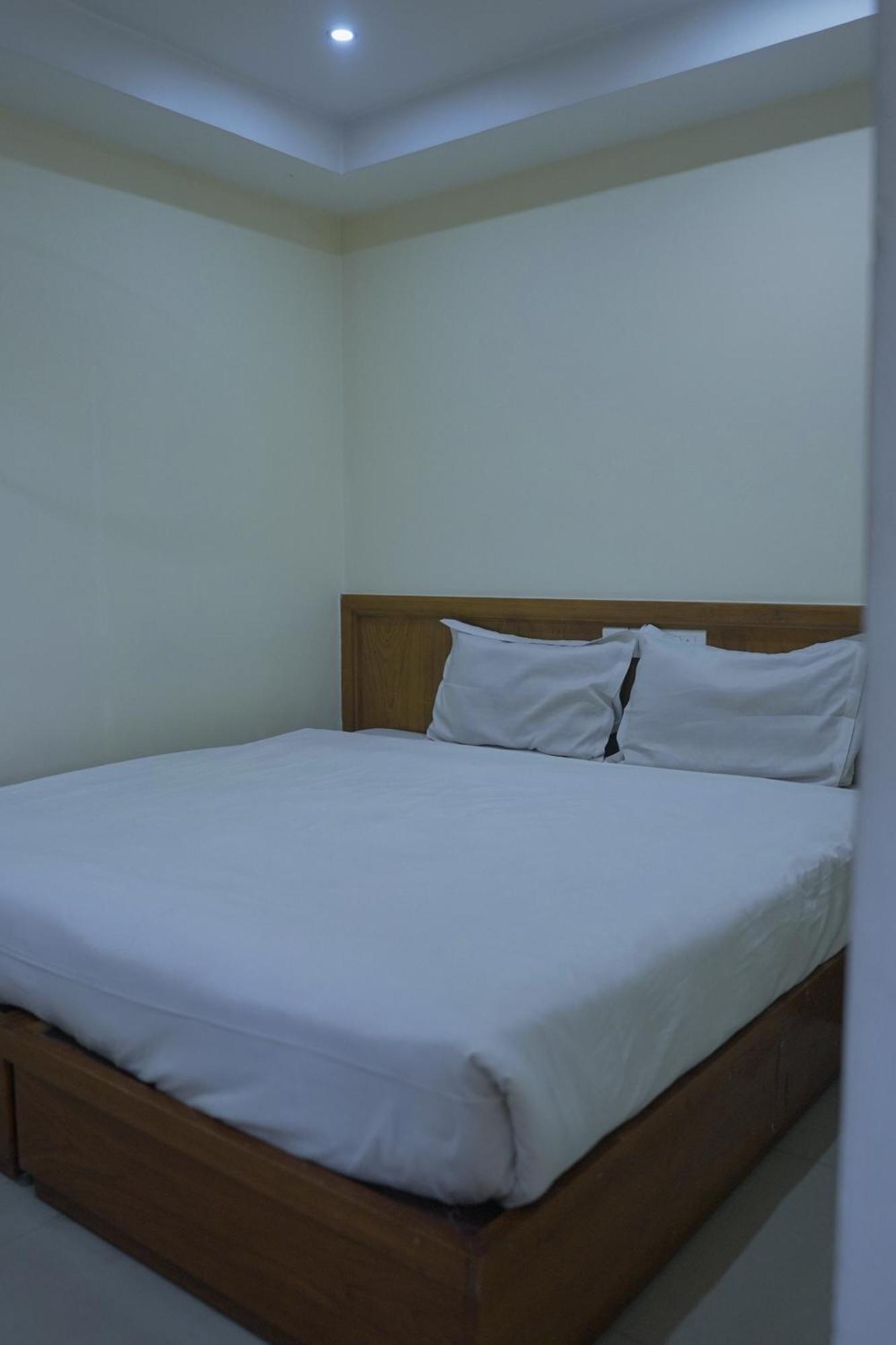 Ghala Hotel *